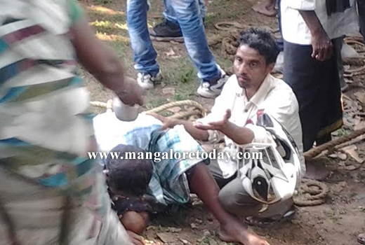 girl falls into well at Bejai 1